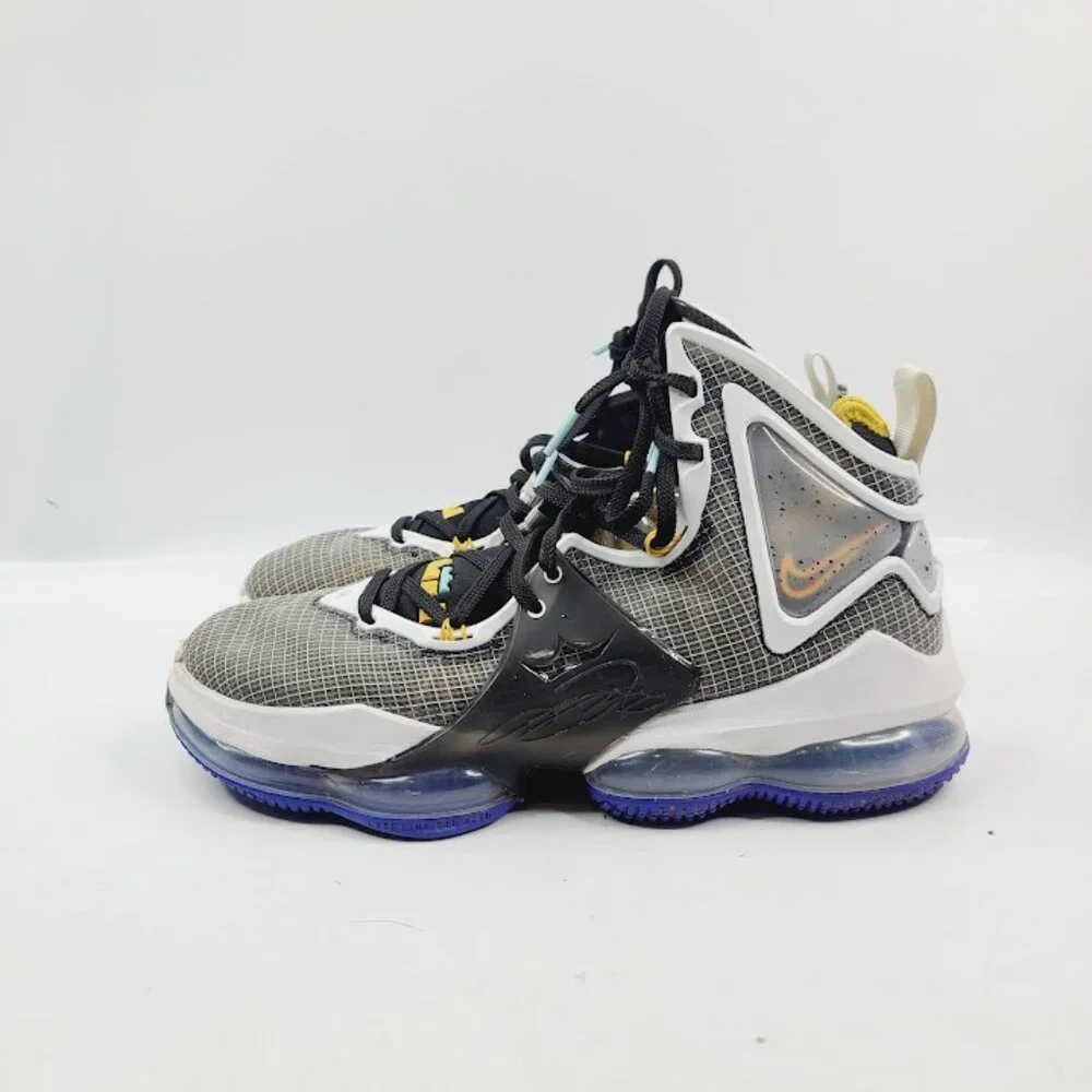 Nike Men's Gray Whtie Lebron 19 Swish Lace Up Athletic Basketball Shoes Size 9.5